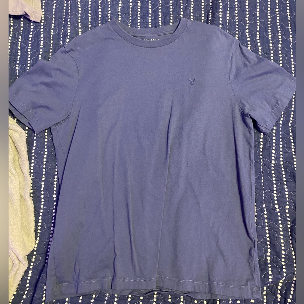 American Eagle Tee. Standard Fit.